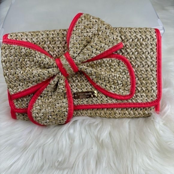 NWT KATE SPADE NEW YORK LEATHER TRIMMED RAFFA STRAW— WOVEN BOW CLUTCH - Picture 1 of 13